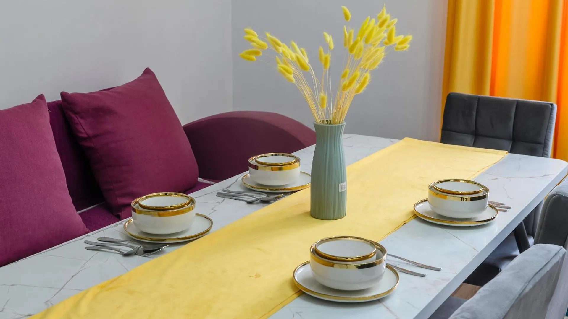 Apartment Квартира На 9-10 Человек 56 Almaty